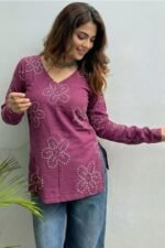 Women's Bandhani Print Short Kurti in Viscose Rayon, Purple - Image 2