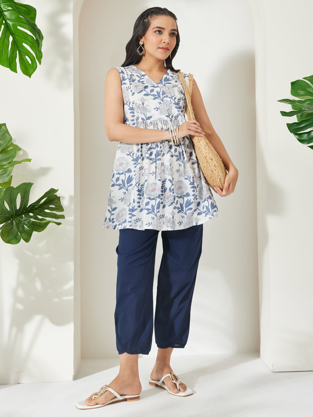 JAA26TU04286_1.jpg White Pure Cotton Floral Printed A-Line Short Kurti - Style 04286 - Image 1